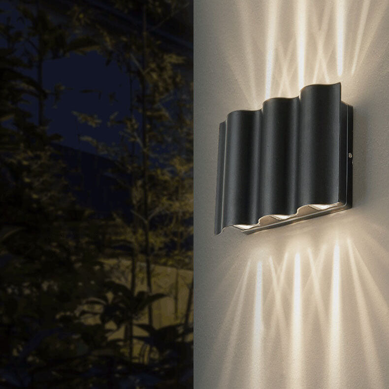 Crest Wave Wall Light