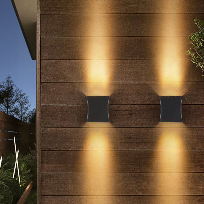 Nash Slim Outdoor Wall Sconce