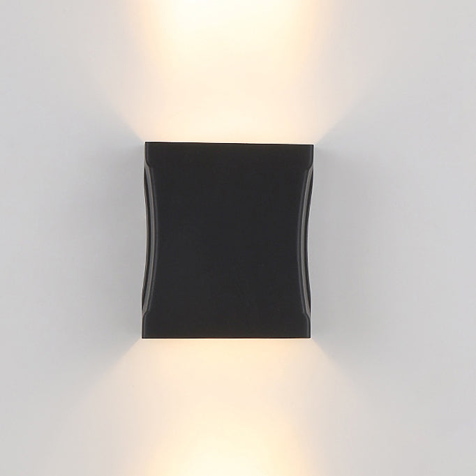 Nash Slim Outdoor Wall Sconce