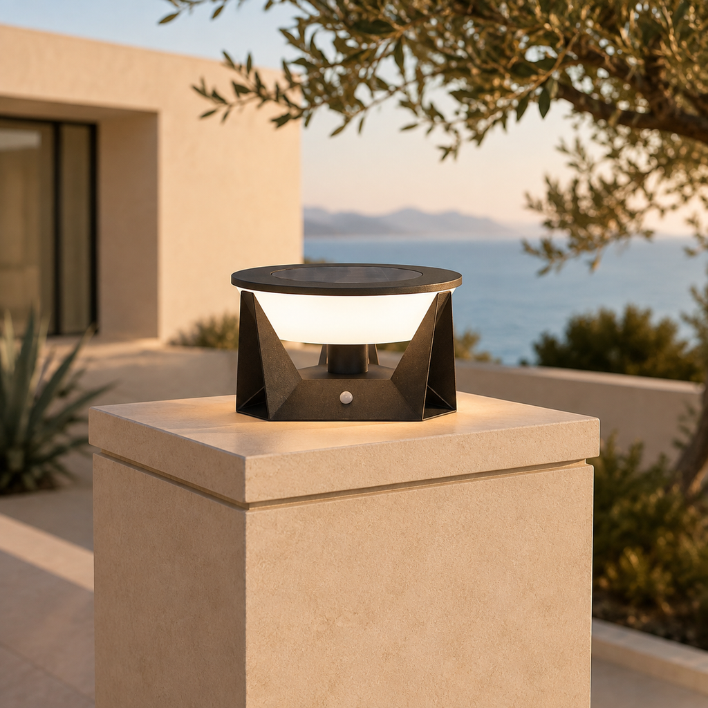 RIRZ ECLIPSE Solar Outdoor Post Light