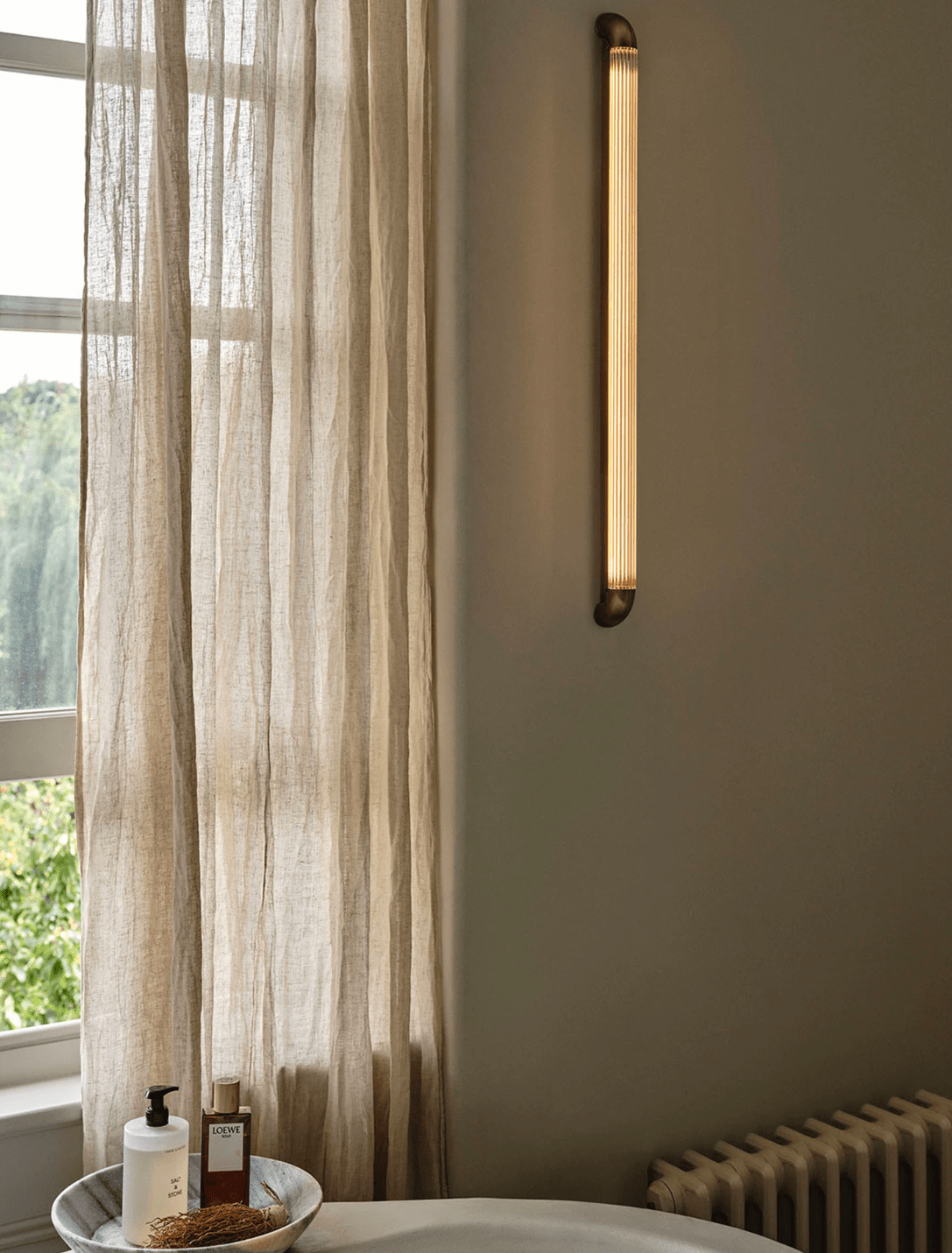 Aurevane Ribbed Glass Wall Sconce
