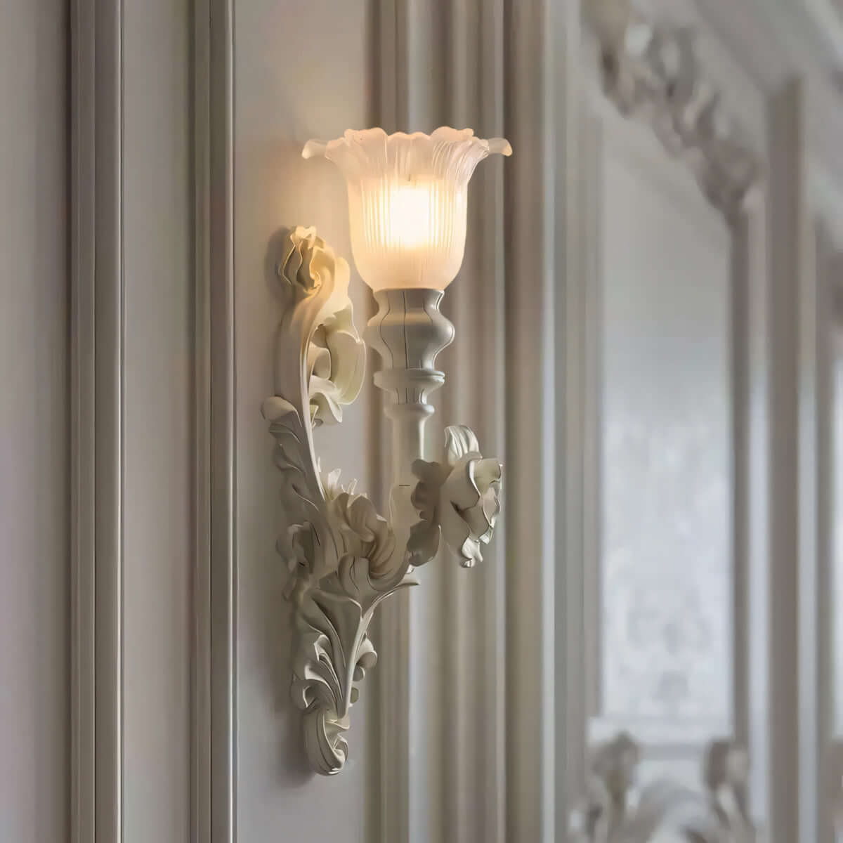 Avelisse Wall Sconce