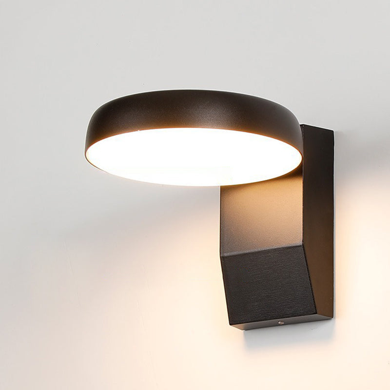 Ryland Rotating Wall Light