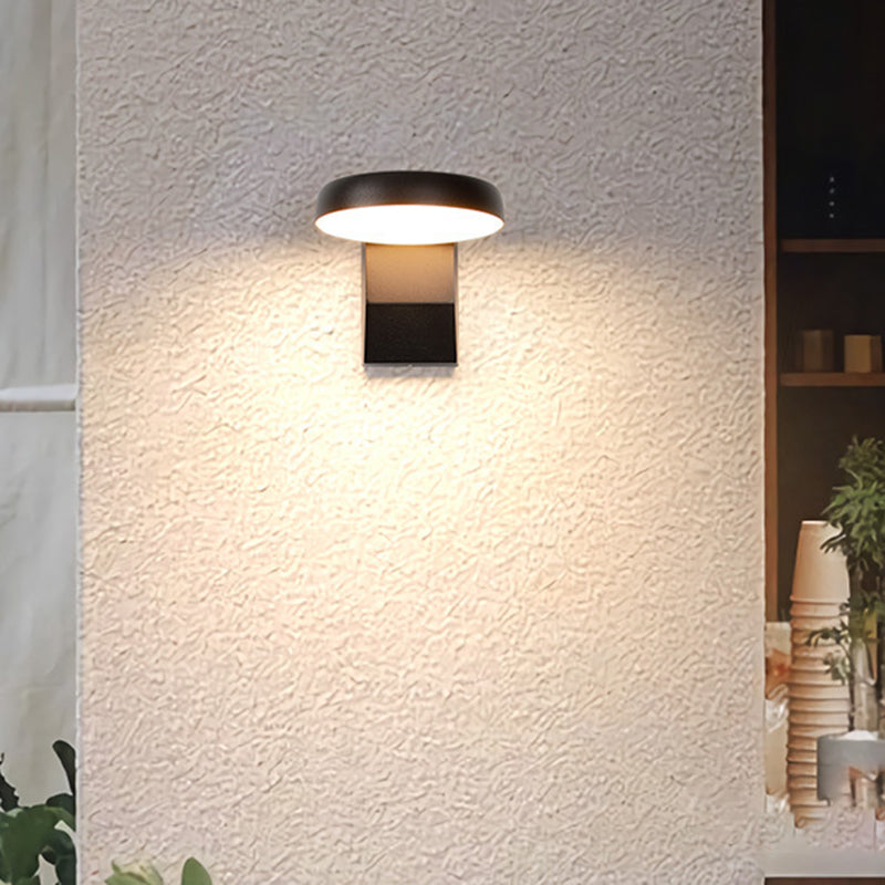 Ryland Rotating Wall Light