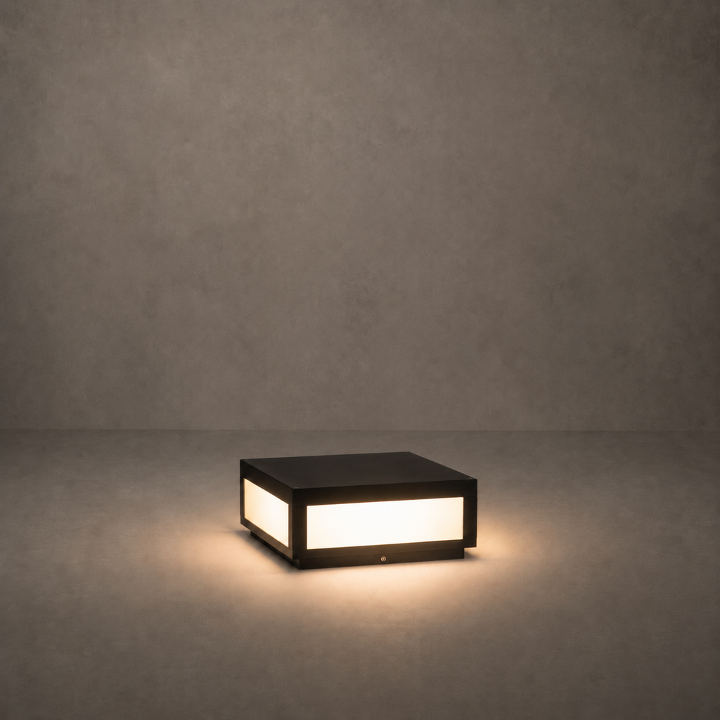 RIRZ CUBE Outdoor Post Light