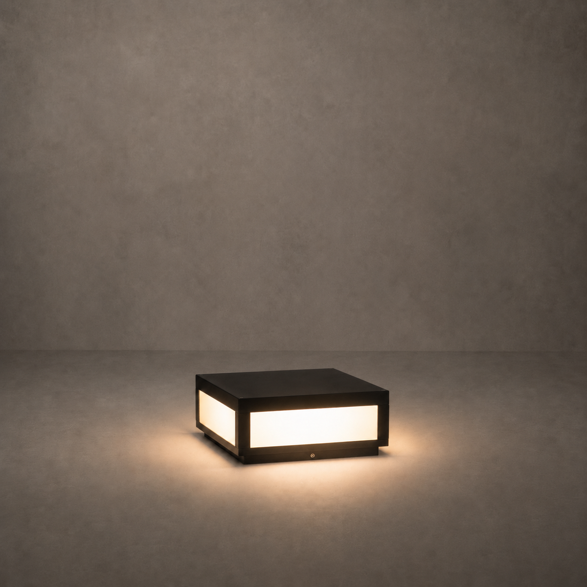 RIRZ CUBE Outdoor Post Light