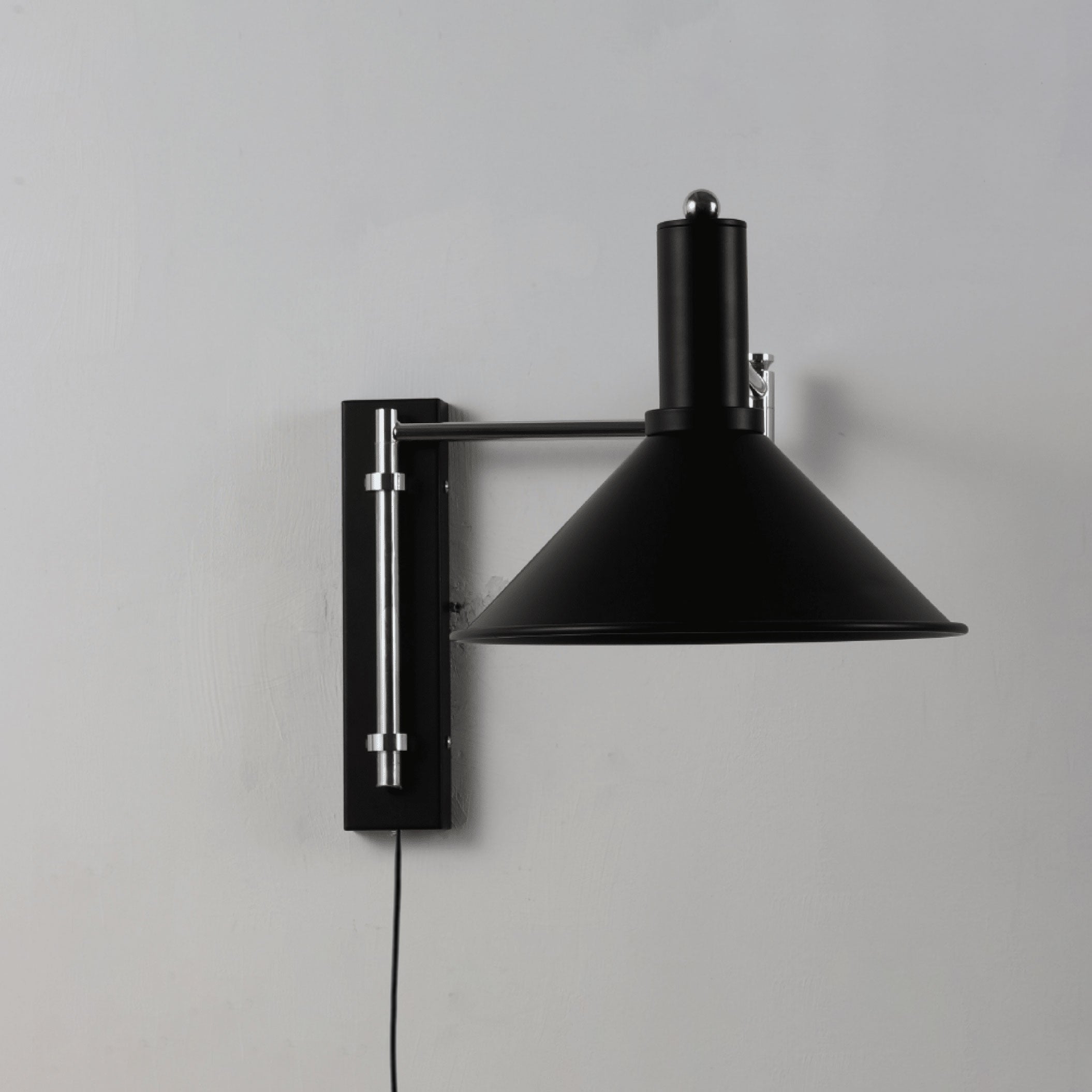 Cone Swing Arm Plug-in Wall Sconce