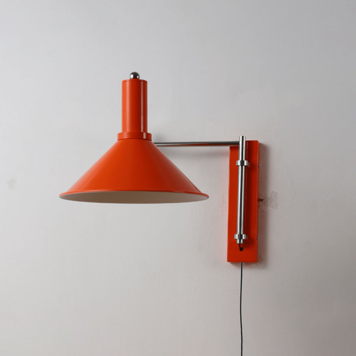 Cone Swing Arm Plug-in Wall Sconce