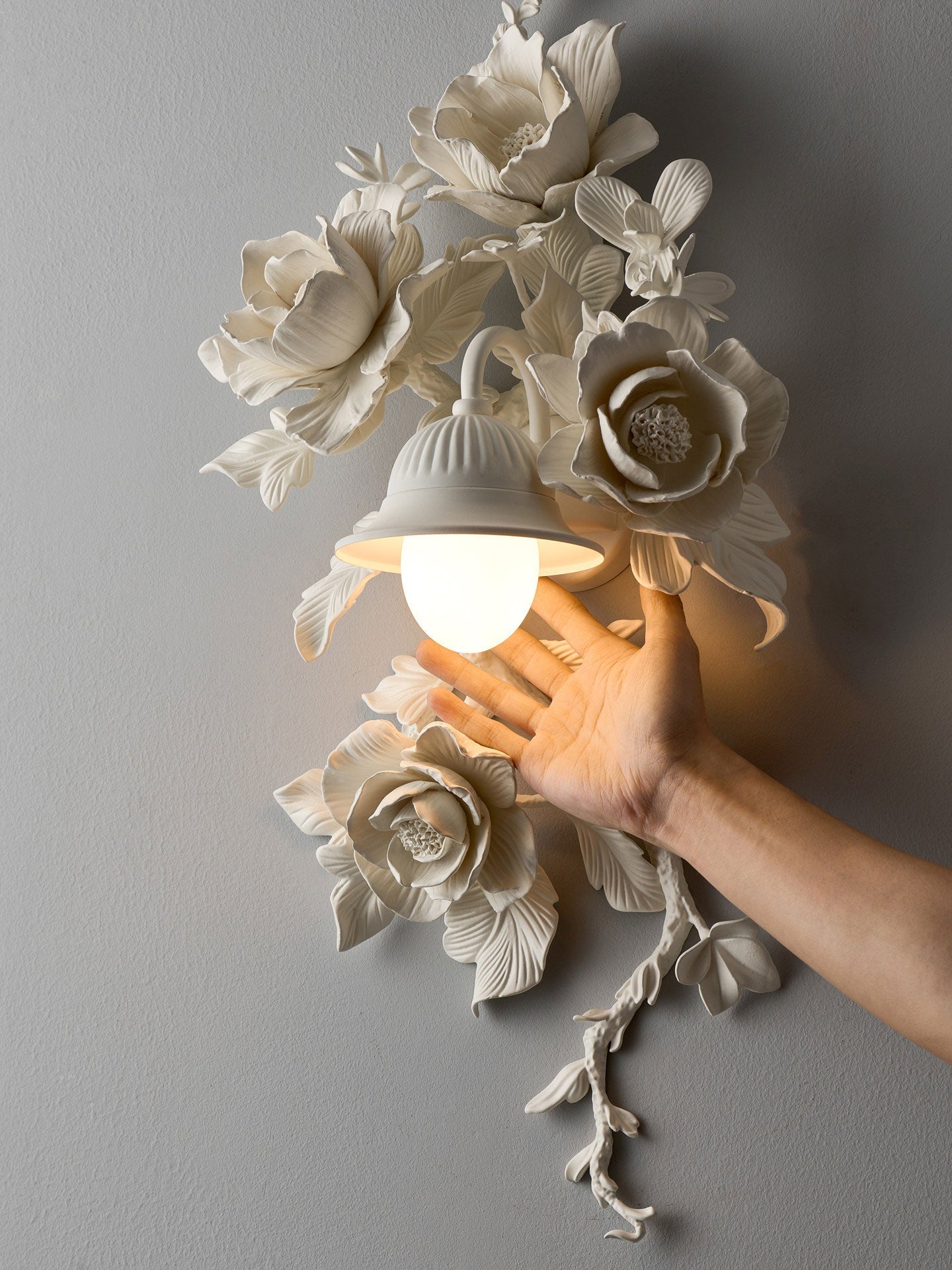 Elyndra Bloom Wall Sconce