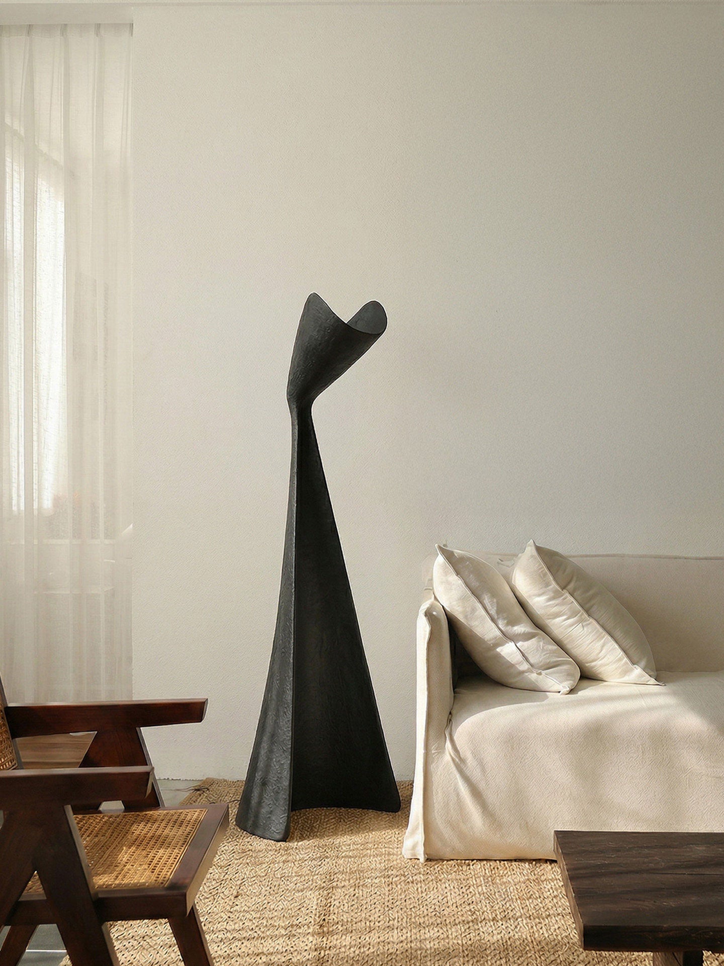 Gresia Sculptural Floor Lamp