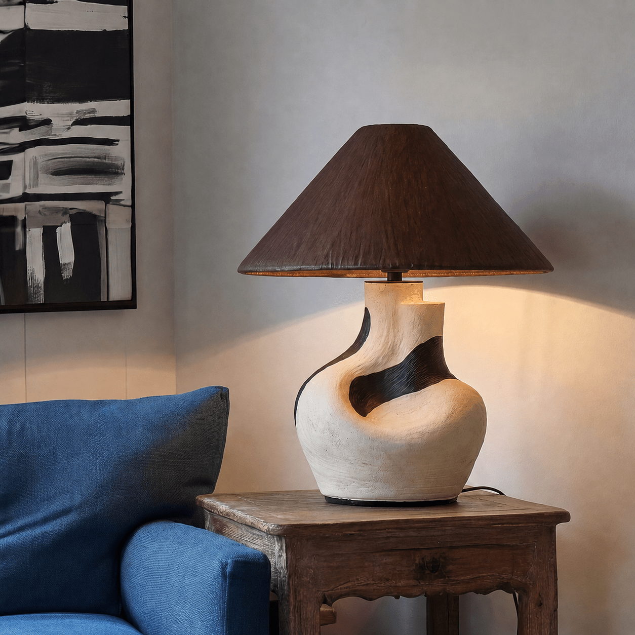 Mirea Sculptural Art Table Lamp