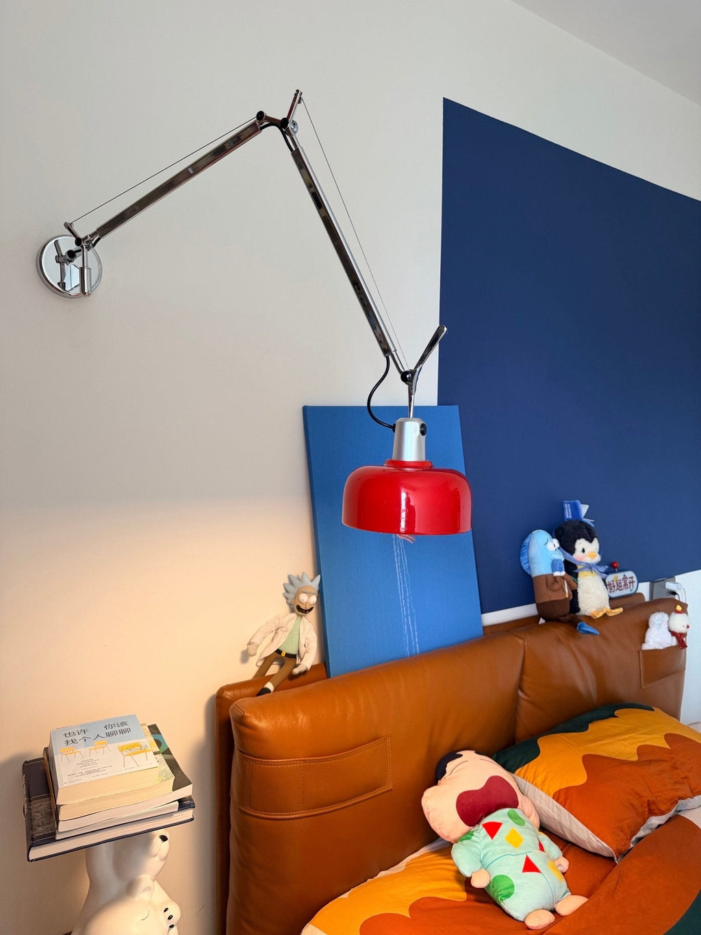 Pivot Hardwired Swing-Arm Wall Lamp